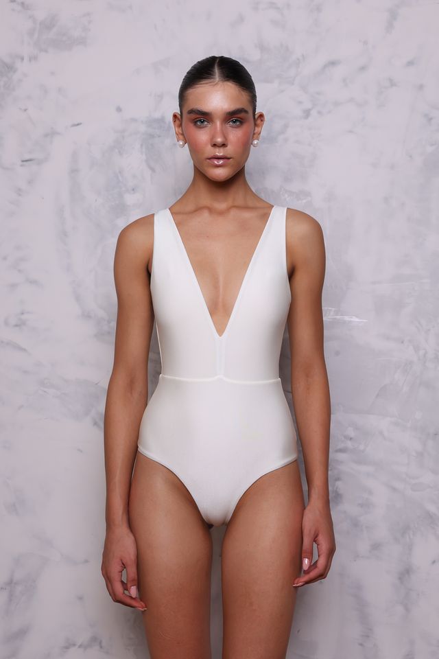 BODY TRILOBAL BRANCO